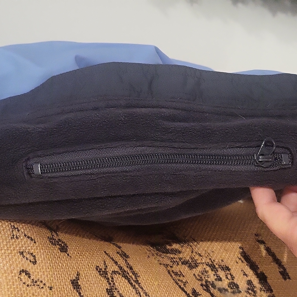Winter jacket - Picture 2 of 6